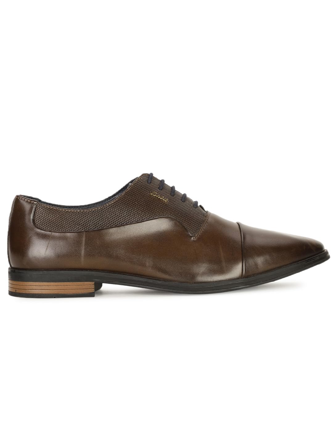 Bata Andre Brown Oxford Shoes for Men - Image 2
