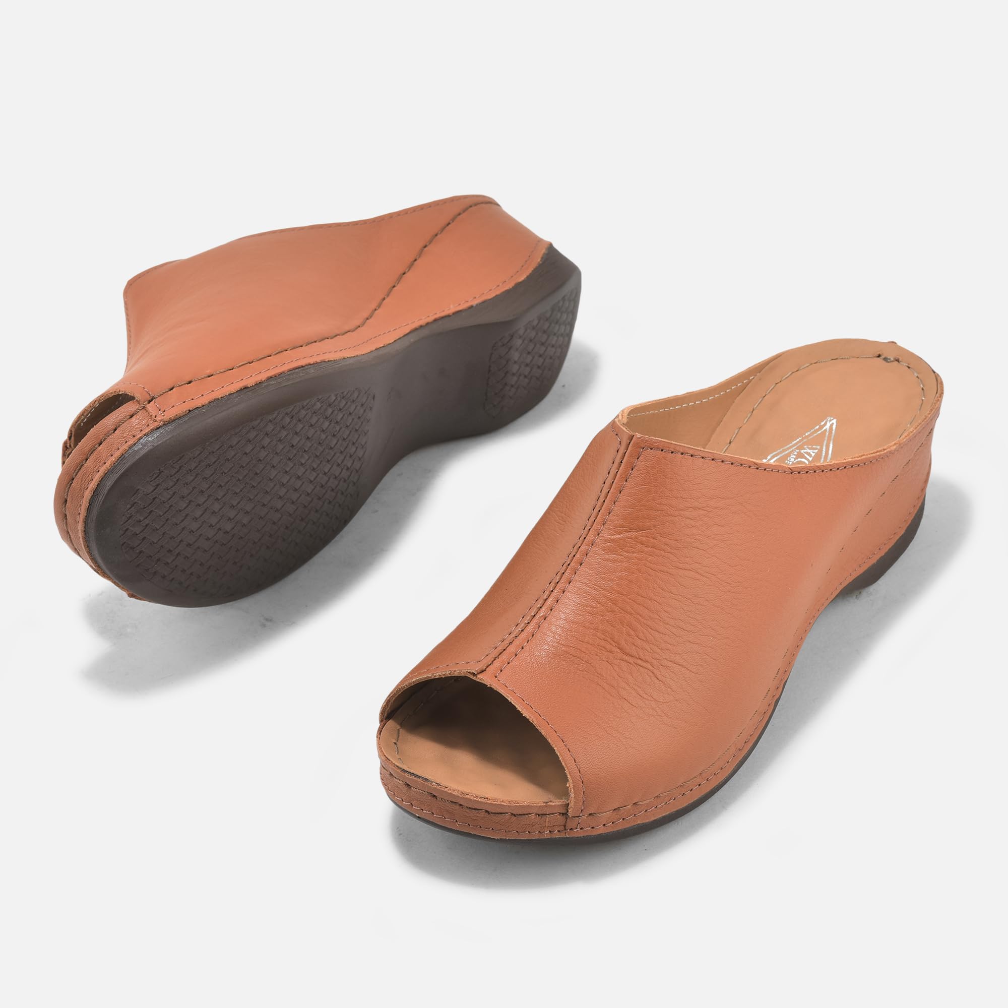 Woodland Women's Leather Slippers - Image 3