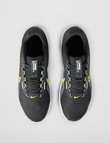 NIKE Men Running Shoes - Image 5