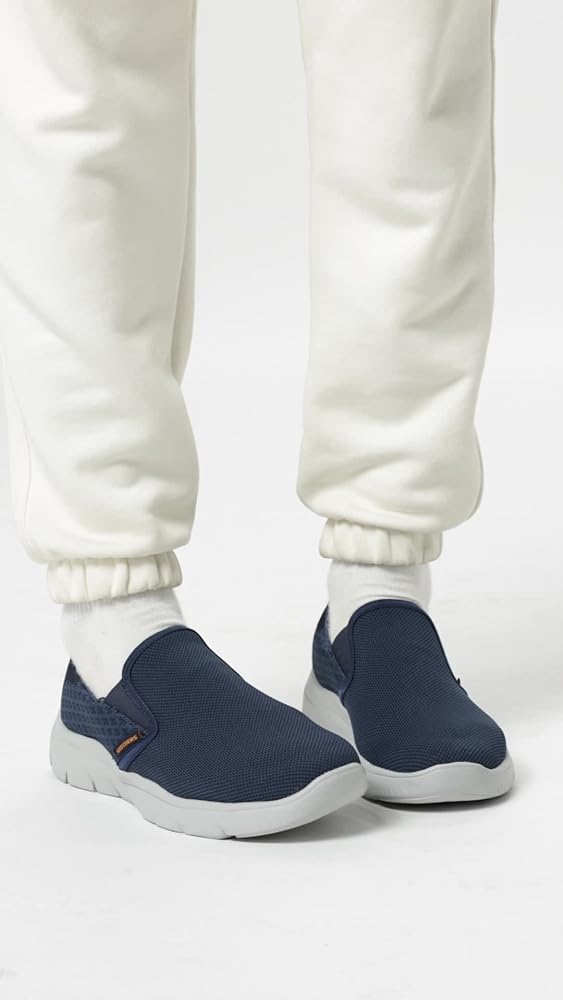 Skechers Men Summits Sneakers - Image 3