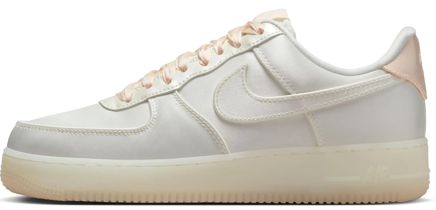 Nike Womens Air Force 1 '07 LV8 Sneaker